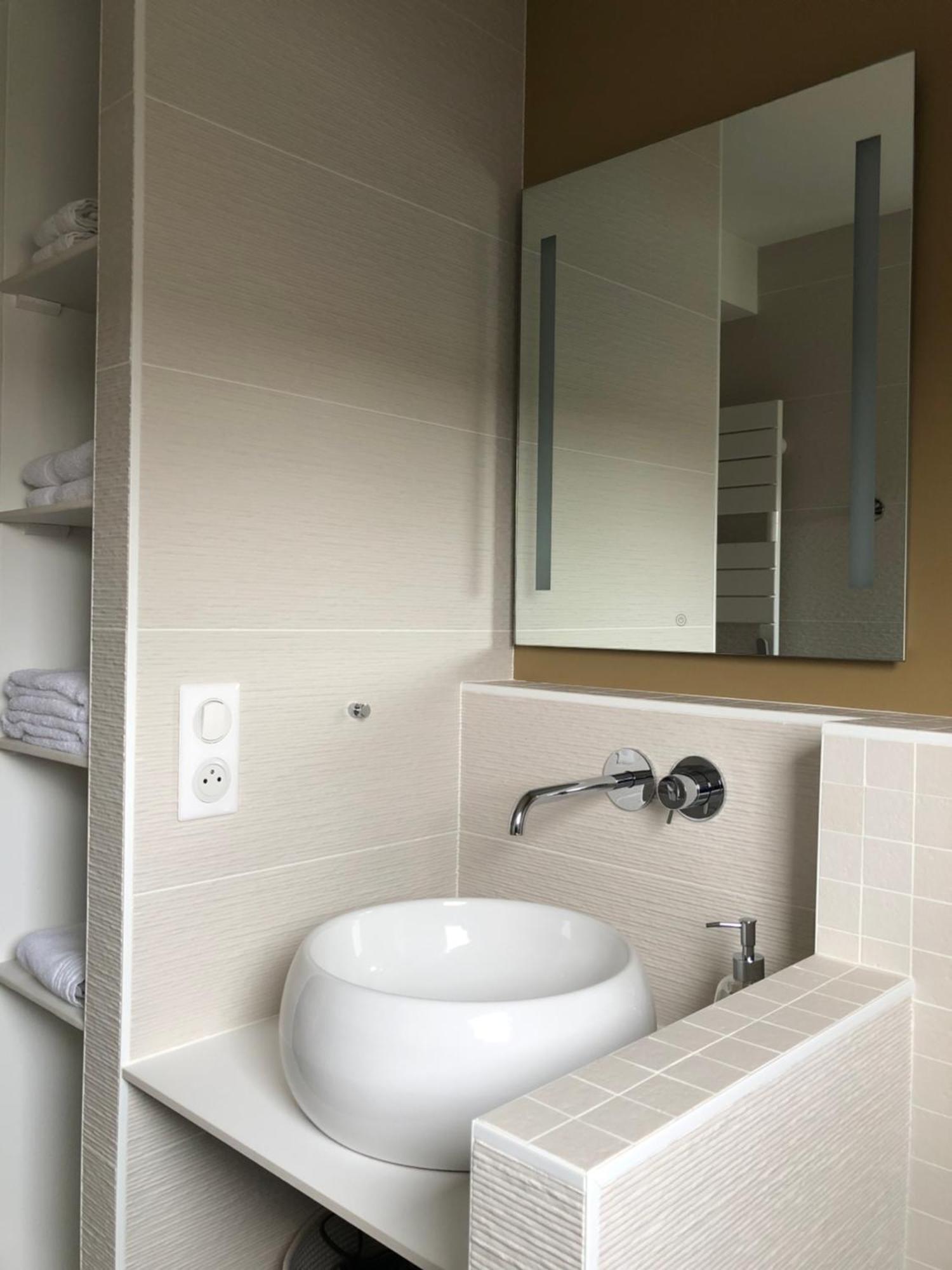 Face A La Mer, Bel Appartement Saint-Nazaire  Exterior photo